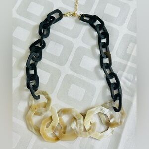 JJill Lightweight Resin Links Necklace